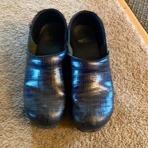 Dansko shoes 10.5
